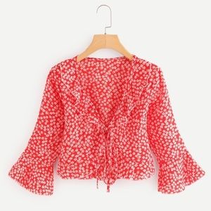 New flowy front-tie cropped shirt